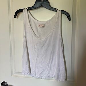White flowy cropped tank EUC